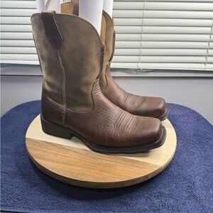 Ariat Boots (Mens 10 Extra Wide)